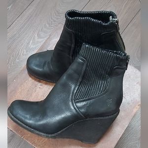 Frye Corby wedge bootie